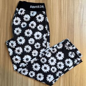 Soffe Dri athletic Capri pants.  Size XS.
